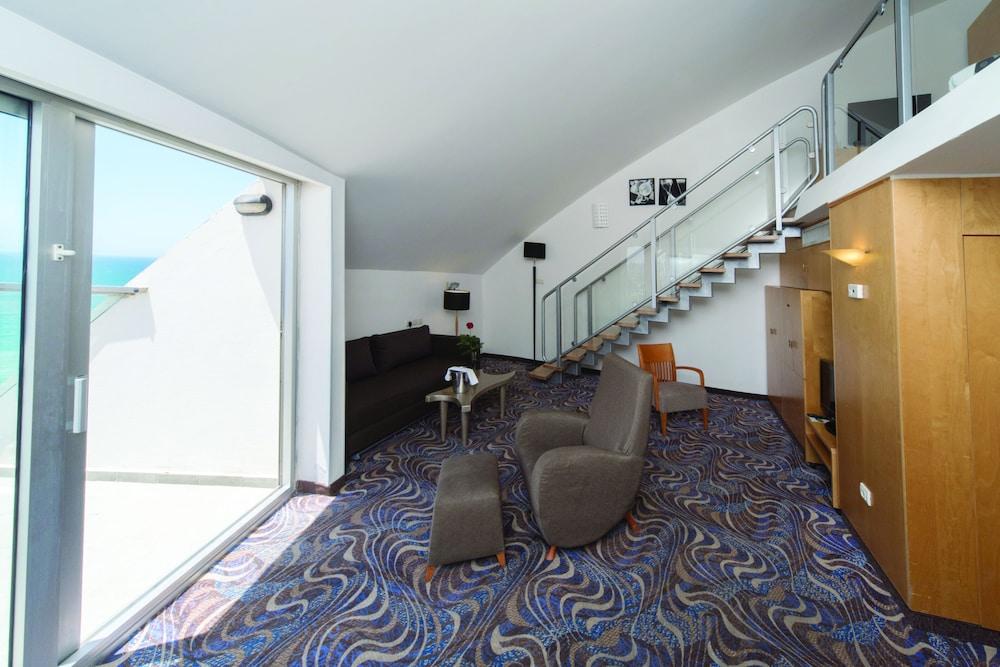 Apartment In Asjkelon Buitenkant foto